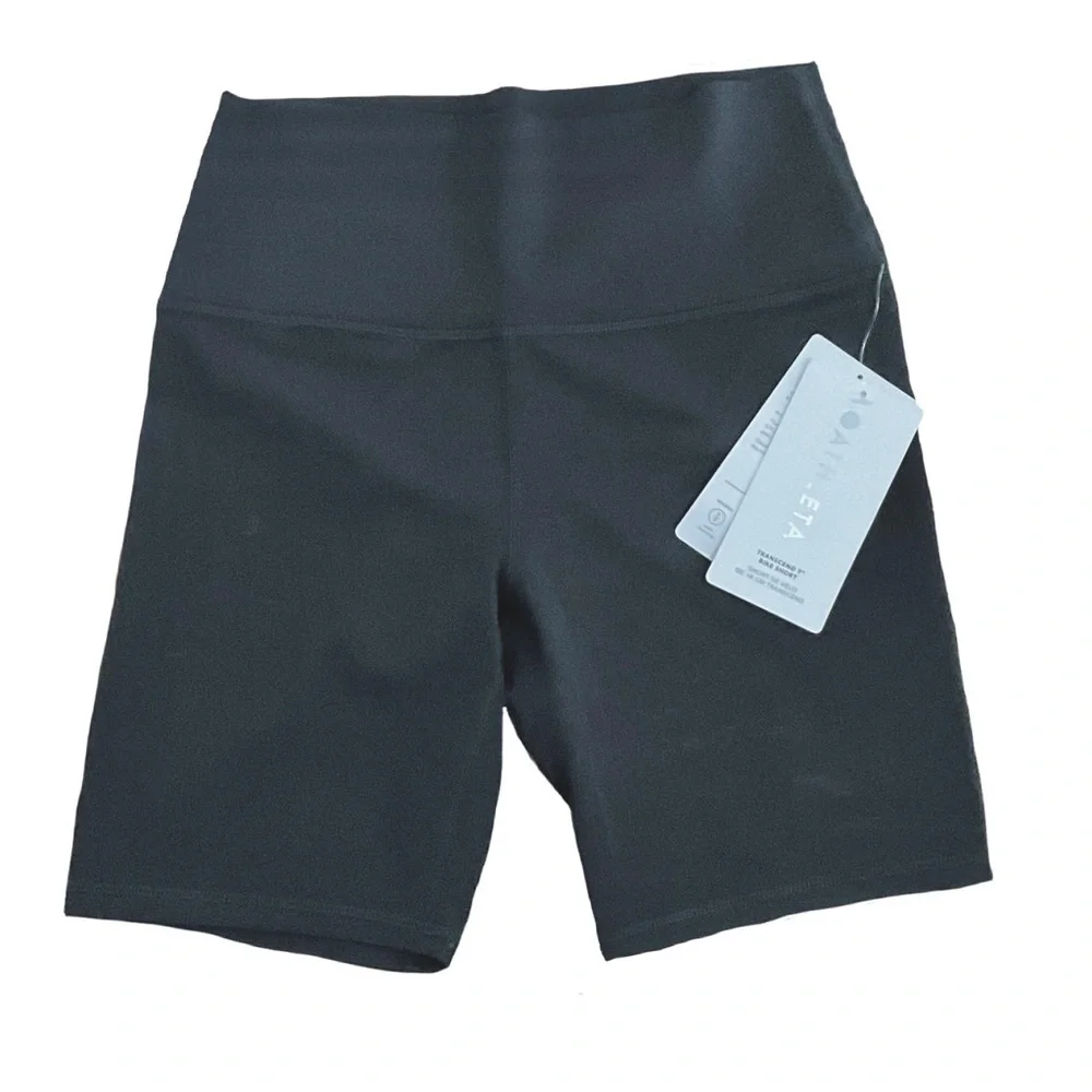 NWT Athleta Transcend 7" Short in Black - Picture 7 of 12